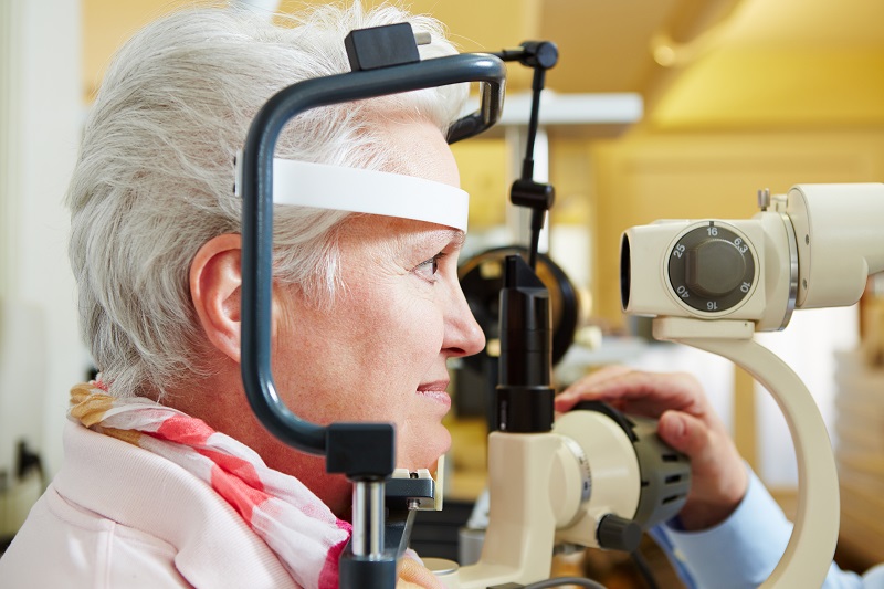 eye michigan lens and corneal disorders
